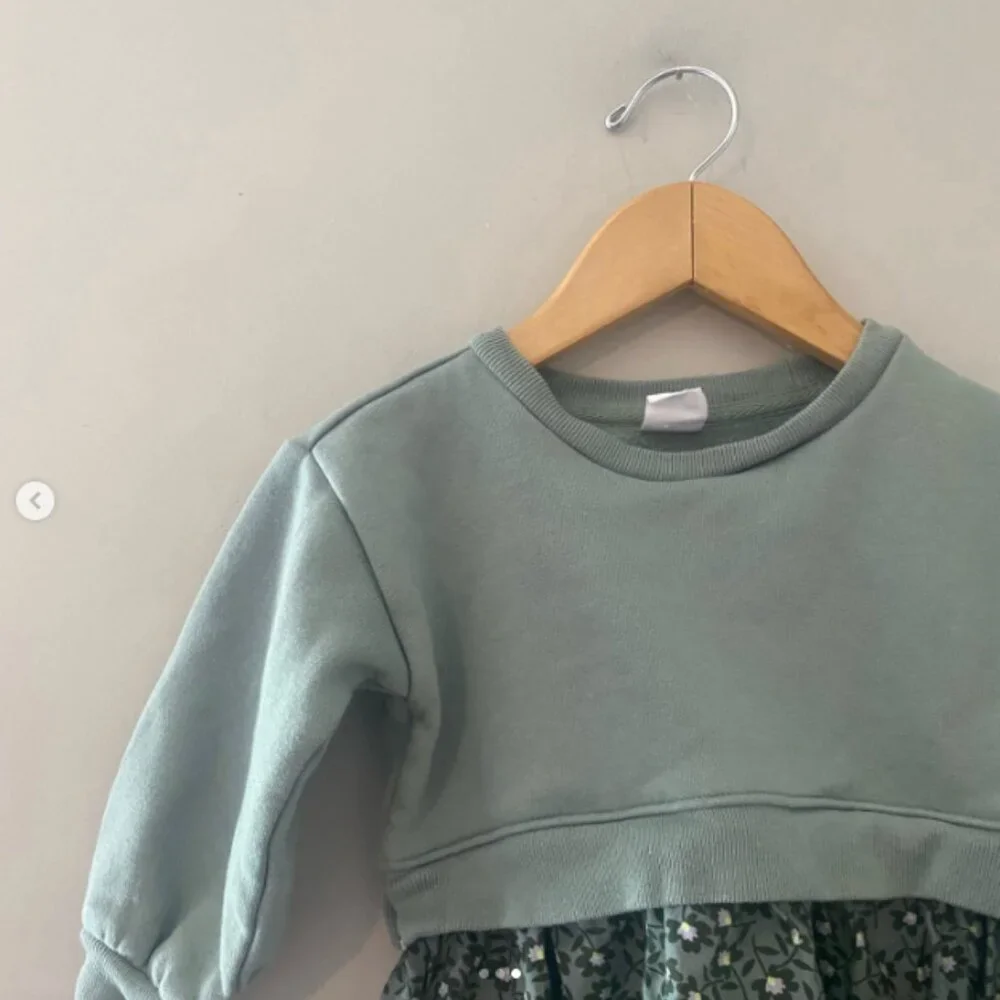 ADD ON FOR‎ $16 Baby Gap green sweatshirt 12-18M H&M Jamie Kay